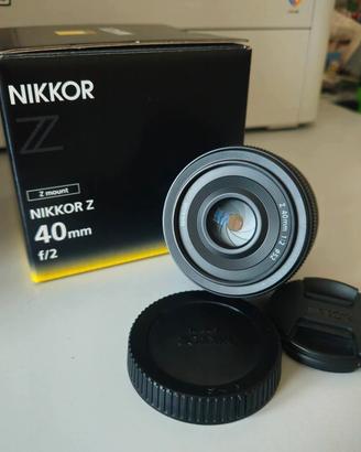 NIKKOR Z 40mm f/2 per Nikon Z.