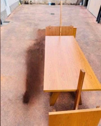 tavolo in legno massiccio per taverna,