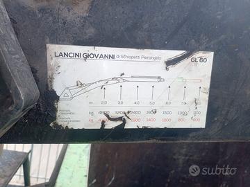 cassa scarrabile con gru polipo