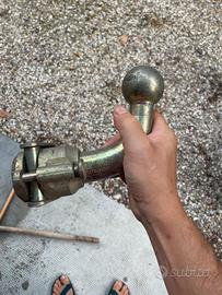 Gancio traino estraibile marca Ellebi