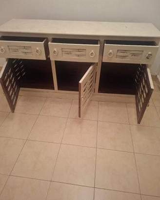 Mobile interamente legno robusto
