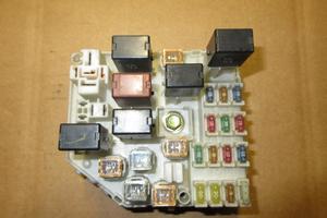 Centralina fusibili TOYOTA RAV 4 2.0 diesel 2002