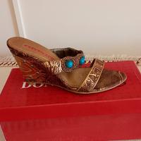 sandali eleganti con zeppa 