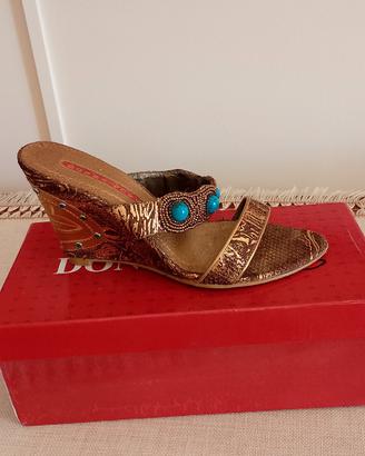 sandali eleganti con zeppa 