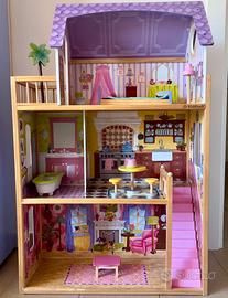 Casa delle bambole o Barbie in legno
