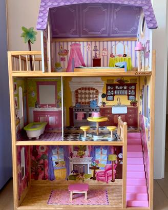 Casa delle bambole o Barbie in legno