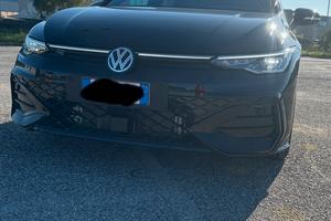 Golf 8,5 2.0 tdi  150 cv dsg R-Line plus 17000 km