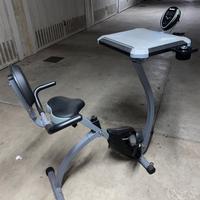 Cyclette Finether con schienale, tavolino