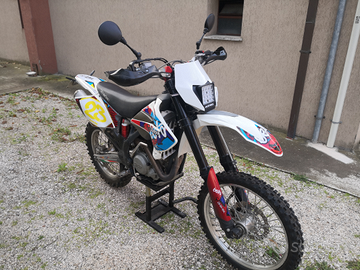 Beta 525 rr con targa