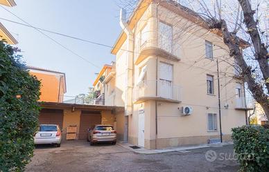 3 LOCALI A CORREGGIO