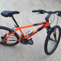 Mountain bike b-twin Rock Rider 500