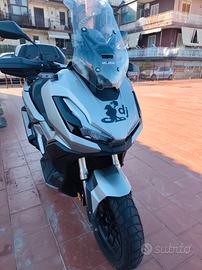 Honda ADV 350
