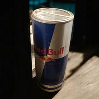 Frigo Red Bull a Forma di Lattina
