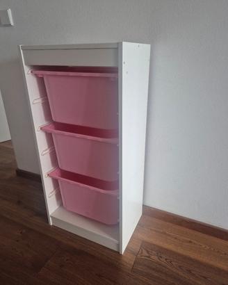 Mobiletto con box scorrevoli