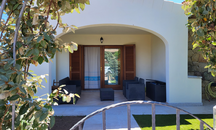 San Teodoro Villa Indipendente centro