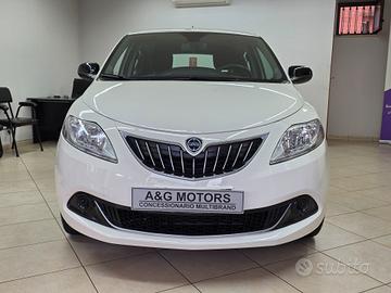 LANCIA YPSILON 1.0 FireFly S&S HYBRID SILVER