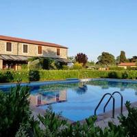 77 Bilo immerso nel verde 2 km da Baratti