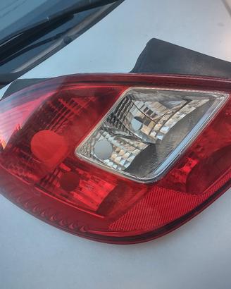 fanale posteriore sinistro Opel Corsa d 5 porte