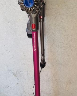 Dyson V8 absolute pro