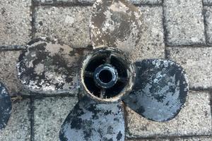 Eliche J7 volvo penta originali
