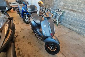 Vespa 125 sprint