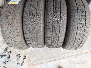 4 gomme invernali Pirelli Sottozero 225/60 R18