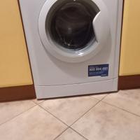 Lavatrice INDESIT
