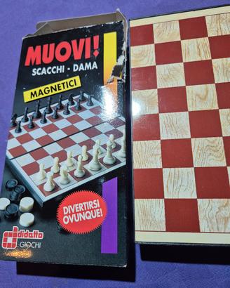 Scacchiera con Dama e Scacchi Magnetici Tascabile