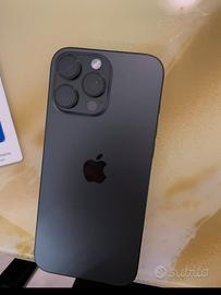 iPhone 16 pro max 256gb come nuovo senza graffi
