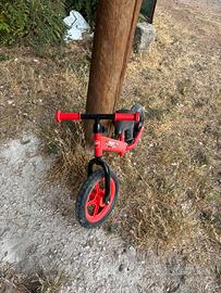 bici senza pedali e triciclo