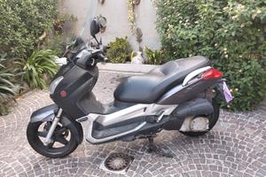 XMax250 per pezzi di ricambio