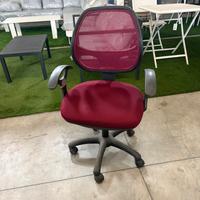 Poltrona ufficio con cartellino