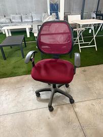 Poltrona ufficio con cartellino