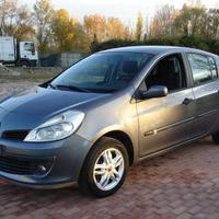 RENAULT Clio 1.2 16V 5 porte Confort