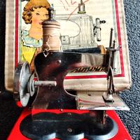 Vecchia macchina da cucire gioco anni "50".