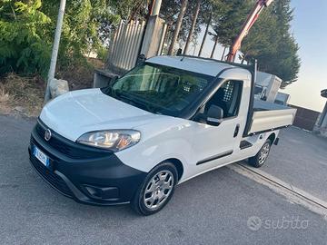 Fiat doblo' cassonato 3 posti anno 2015