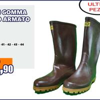 STIVALI IN GOMMA CON CARRO ARMATO
