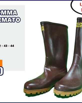 STIVALI IN GOMMA CON CARRO ARMATO