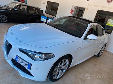 Alfa Romeo Giulia 2.2turbodiesel 190cv Tetto F1