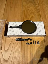 Specchietto retrovisore universale