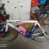 Bici Marca Wilier peso kg 5