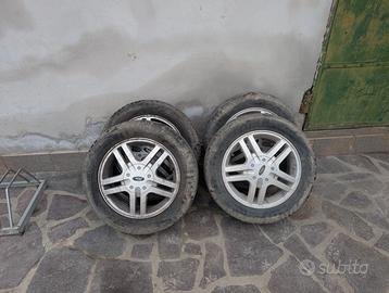 Cerchi in lega ford focus 2001