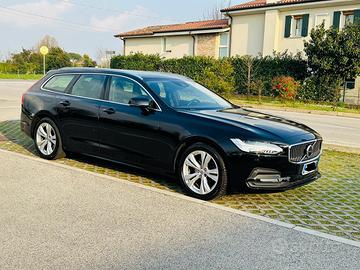 Volvo V90 D3 Momentum