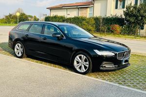Volvo V90 D3 Momentum