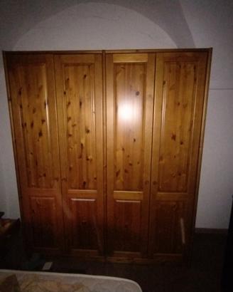 armadio in legno