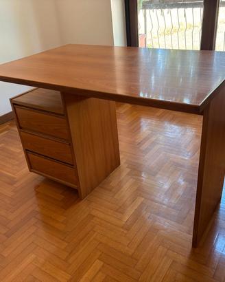 Cattedra vintage in legno con sedia coordinata
