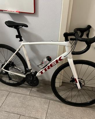 Bici da corsa Trek Domane AL 3