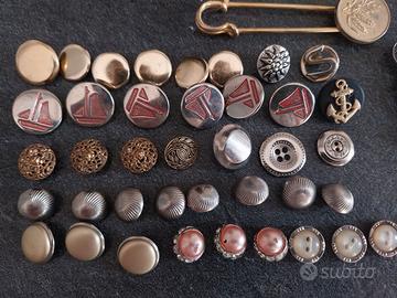 45 bottoni e 4 fibbie Vintage anni 70