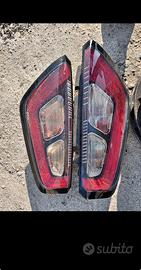 Fanali anteriori fiat punto