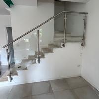 Ringhiera Scala in Acciaio Inox e Vetro